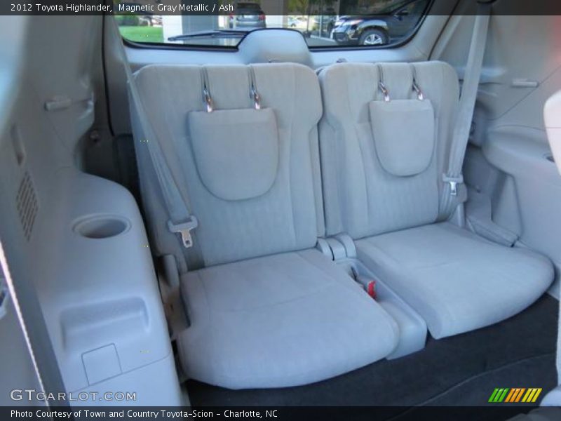 Magnetic Gray Metallic / Ash 2012 Toyota Highlander