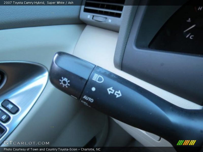 Super White / Ash 2007 Toyota Camry Hybrid