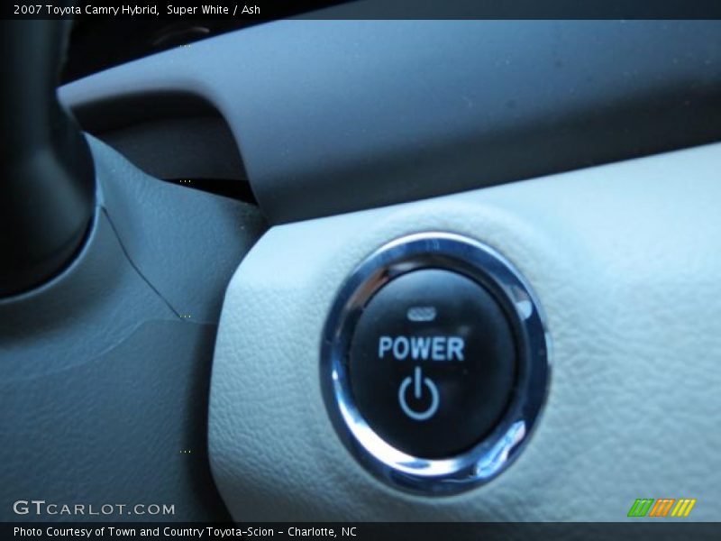 Super White / Ash 2007 Toyota Camry Hybrid