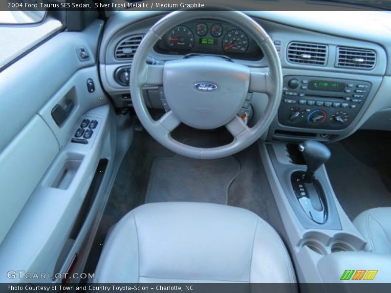 Silver Frost Metallic / Medium Graphite 2004 Ford Taurus SES Sedan
