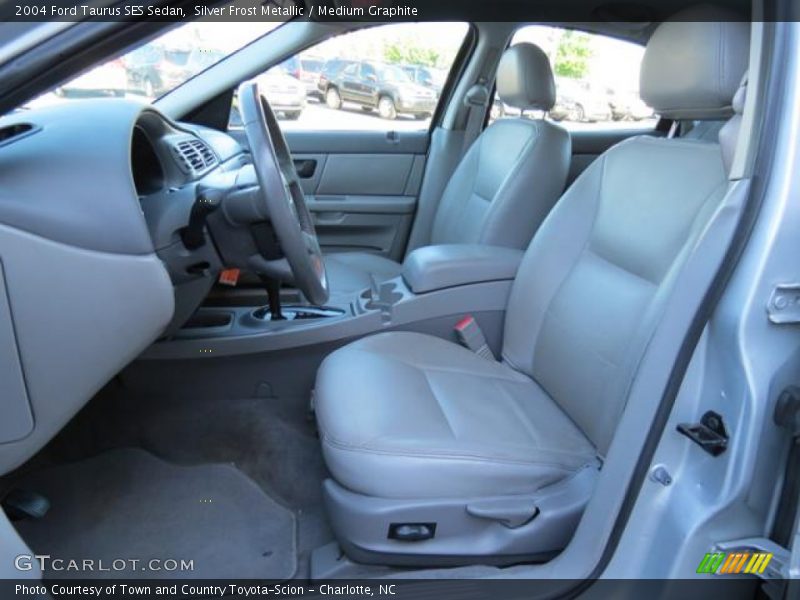 Silver Frost Metallic / Medium Graphite 2004 Ford Taurus SES Sedan