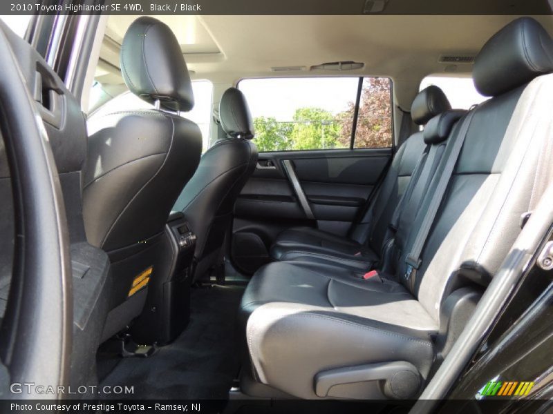 Black / Black 2010 Toyota Highlander SE 4WD