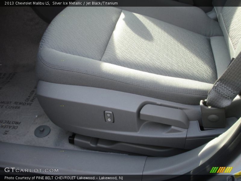 Silver Ice Metallic / Jet Black/Titanium 2013 Chevrolet Malibu LS