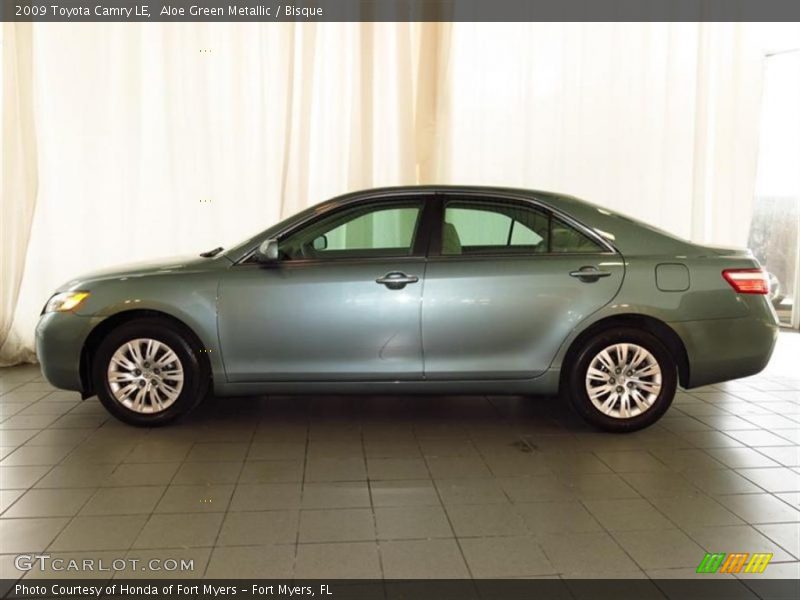 Aloe Green Metallic / Bisque 2009 Toyota Camry LE