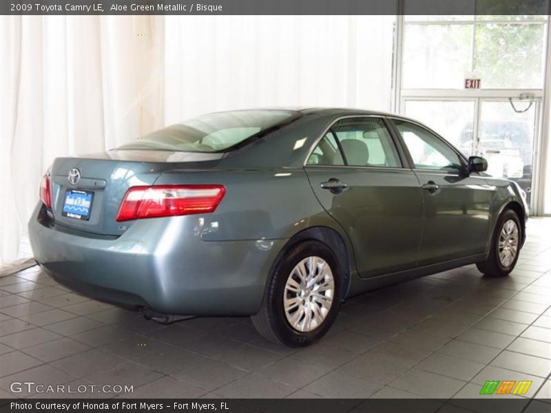 Aloe Green Metallic / Bisque 2009 Toyota Camry LE
