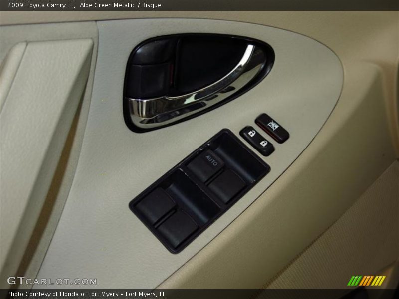 Aloe Green Metallic / Bisque 2009 Toyota Camry LE
