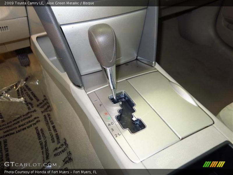 Aloe Green Metallic / Bisque 2009 Toyota Camry LE