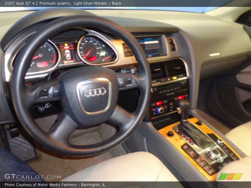 Light Silver Metallic / Black 2007 Audi Q7 4.2 Premium quattro