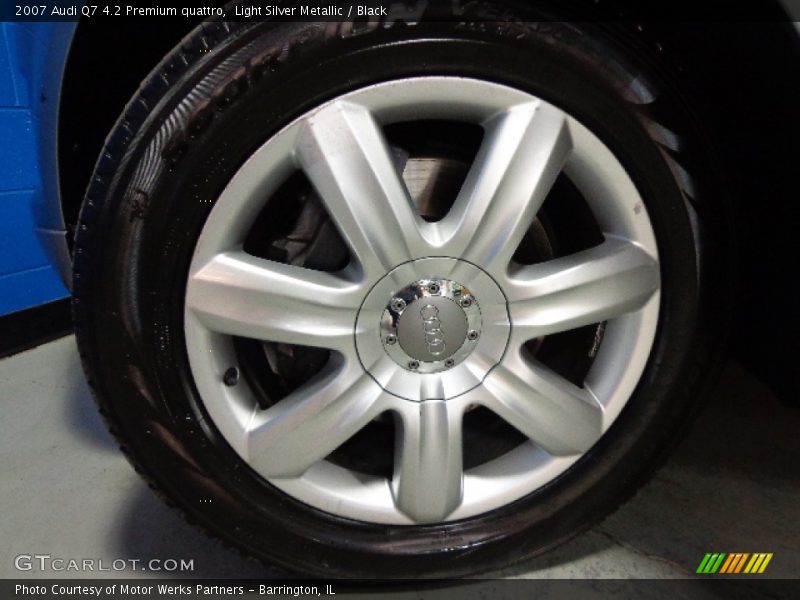 Light Silver Metallic / Black 2007 Audi Q7 4.2 Premium quattro