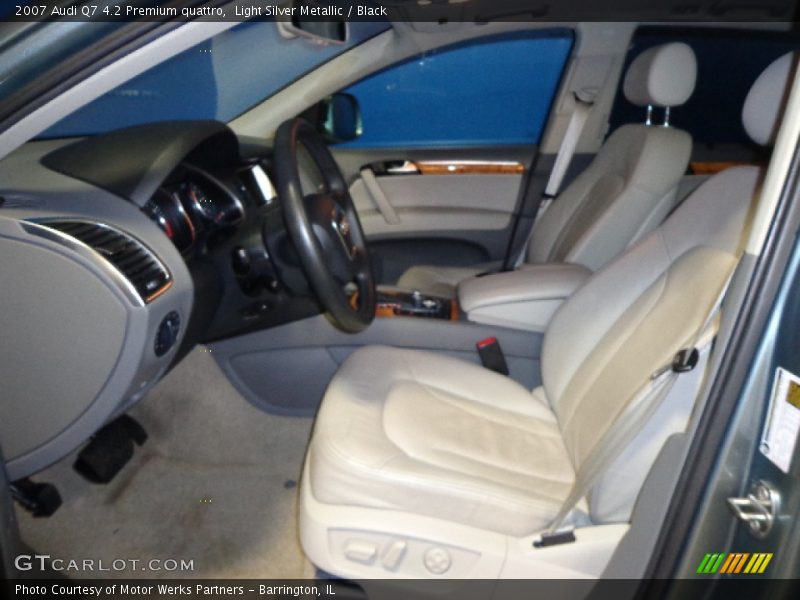 Light Silver Metallic / Black 2007 Audi Q7 4.2 Premium quattro