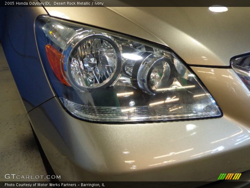 Desert Rock Metallic / Ivory 2005 Honda Odyssey EX