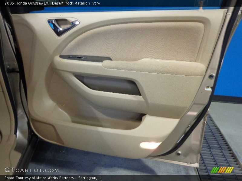 Desert Rock Metallic / Ivory 2005 Honda Odyssey EX