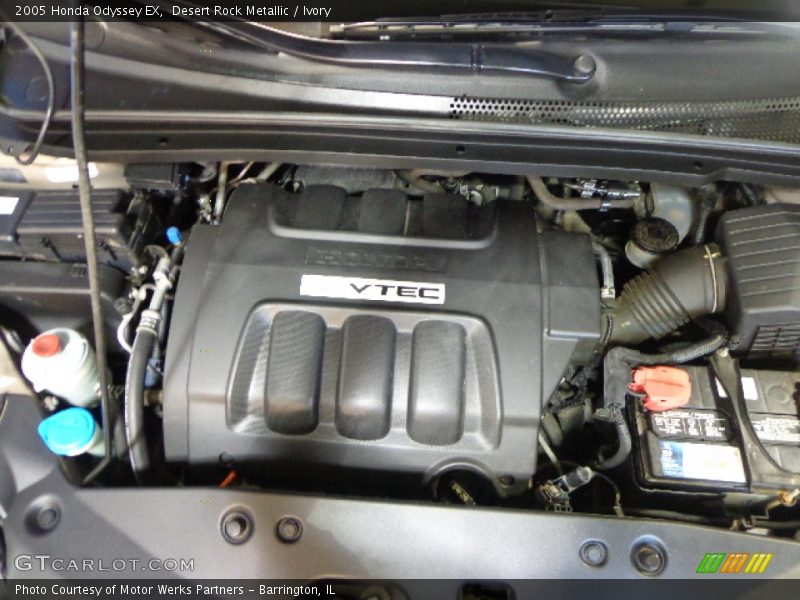 Desert Rock Metallic / Ivory 2005 Honda Odyssey EX