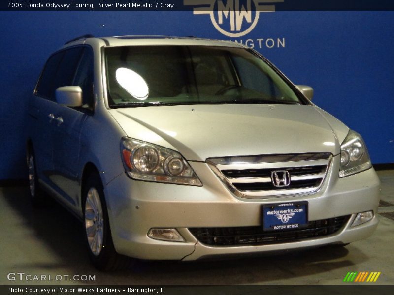 Silver Pearl Metallic / Gray 2005 Honda Odyssey Touring