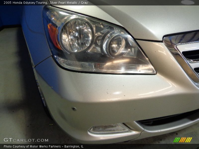 Silver Pearl Metallic / Gray 2005 Honda Odyssey Touring