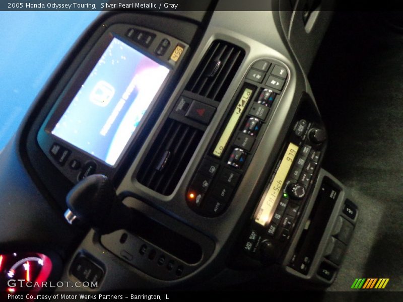 Silver Pearl Metallic / Gray 2005 Honda Odyssey Touring
