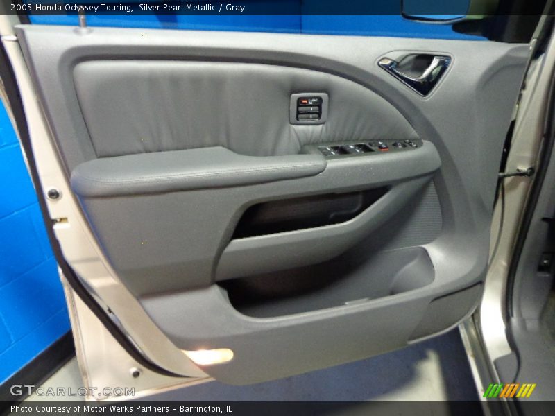 Silver Pearl Metallic / Gray 2005 Honda Odyssey Touring