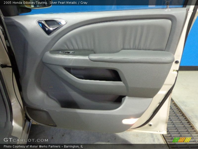 Silver Pearl Metallic / Gray 2005 Honda Odyssey Touring