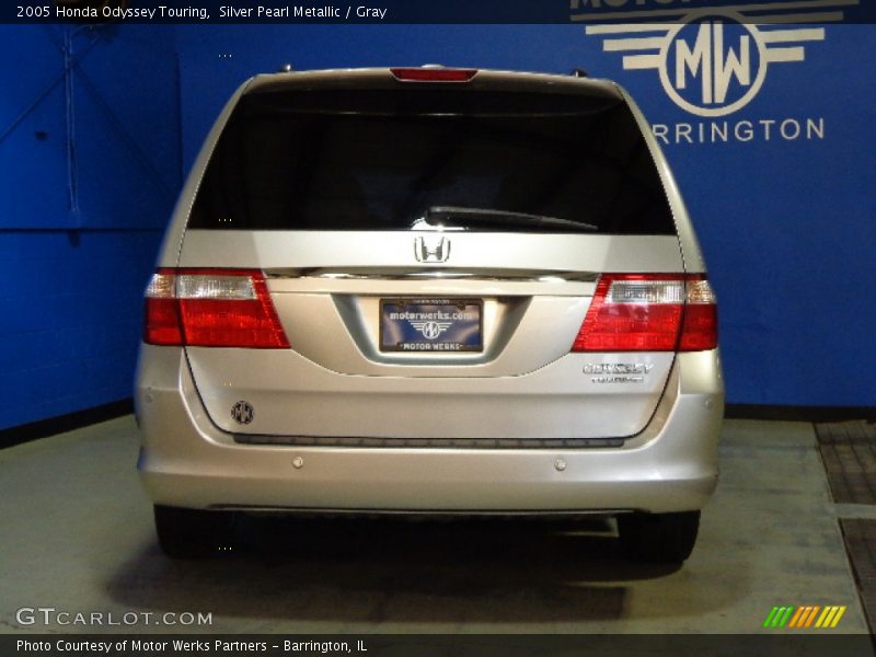 Silver Pearl Metallic / Gray 2005 Honda Odyssey Touring