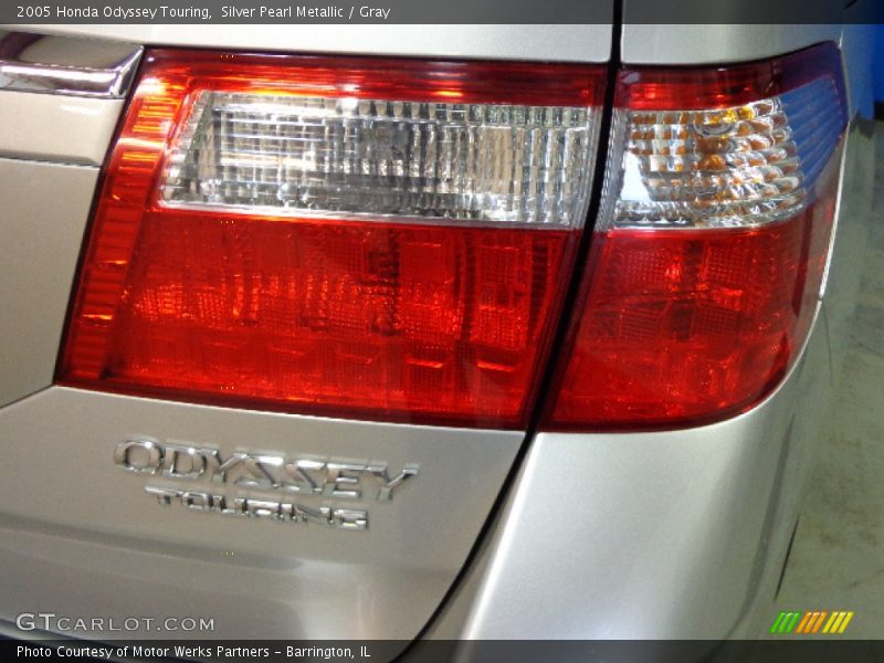 Silver Pearl Metallic / Gray 2005 Honda Odyssey Touring