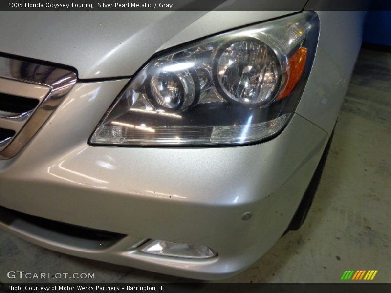 Silver Pearl Metallic / Gray 2005 Honda Odyssey Touring