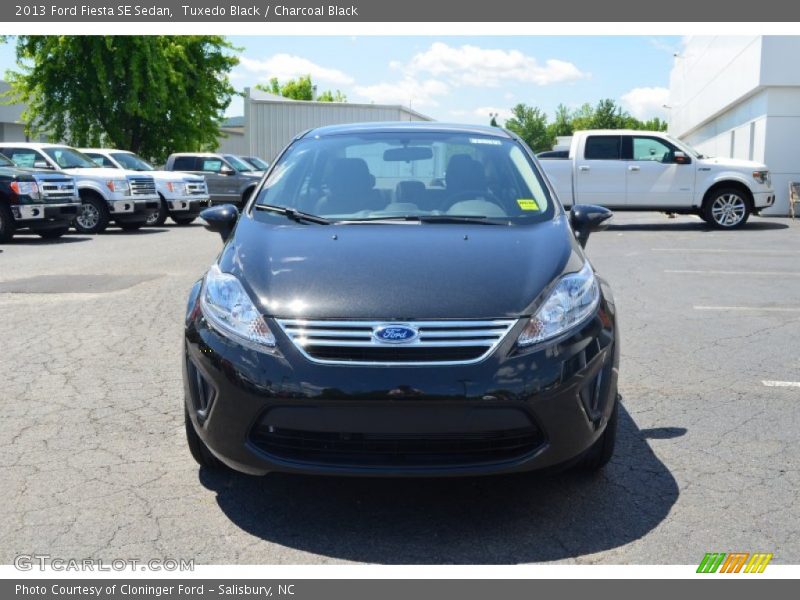 Tuxedo Black / Charcoal Black 2013 Ford Fiesta SE Sedan