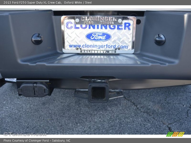 Oxford White / Steel 2013 Ford F250 Super Duty XL Crew Cab