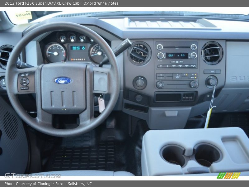 Dashboard of 2013 F250 Super Duty XL Crew Cab