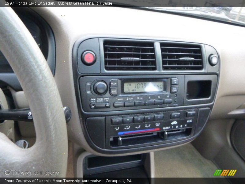 Cypress Green Metallic / Beige 1997 Honda Civic EX Sedan