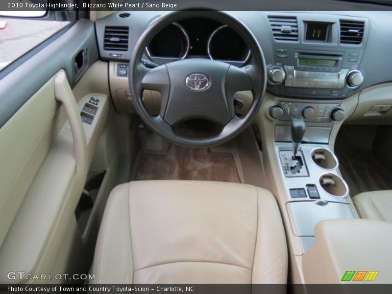 Blizzard White Pearl / Sand Beige 2010 Toyota Highlander