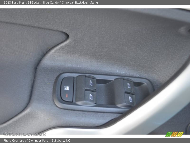 Blue Candy / Charcoal Black/Light Stone 2013 Ford Fiesta SE Sedan