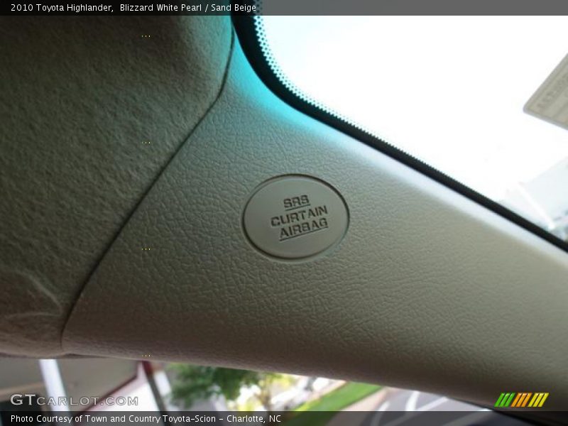Blizzard White Pearl / Sand Beige 2010 Toyota Highlander