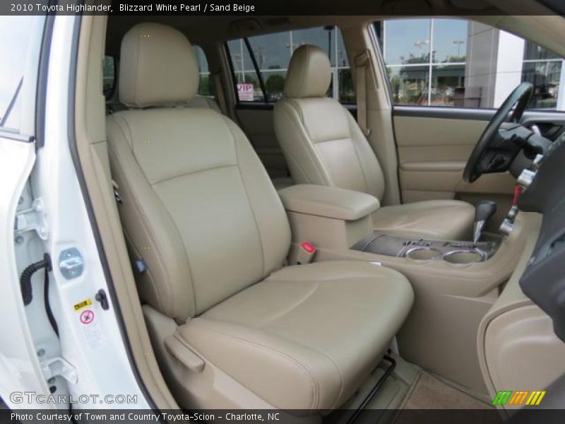 Front Seat of 2010 Highlander 
