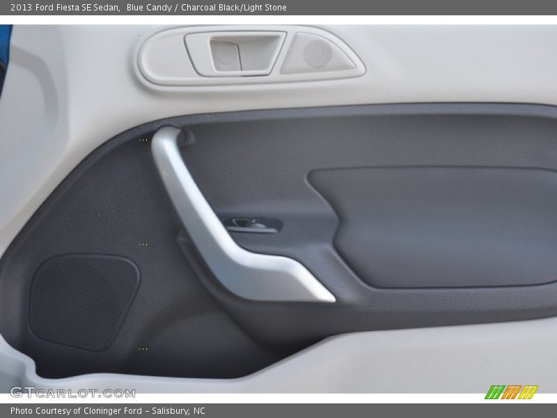 Blue Candy / Charcoal Black/Light Stone 2013 Ford Fiesta SE Sedan