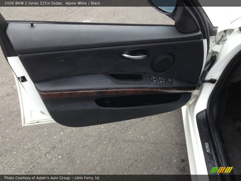 Alpine White / Black 2006 BMW 3 Series 325xi Sedan