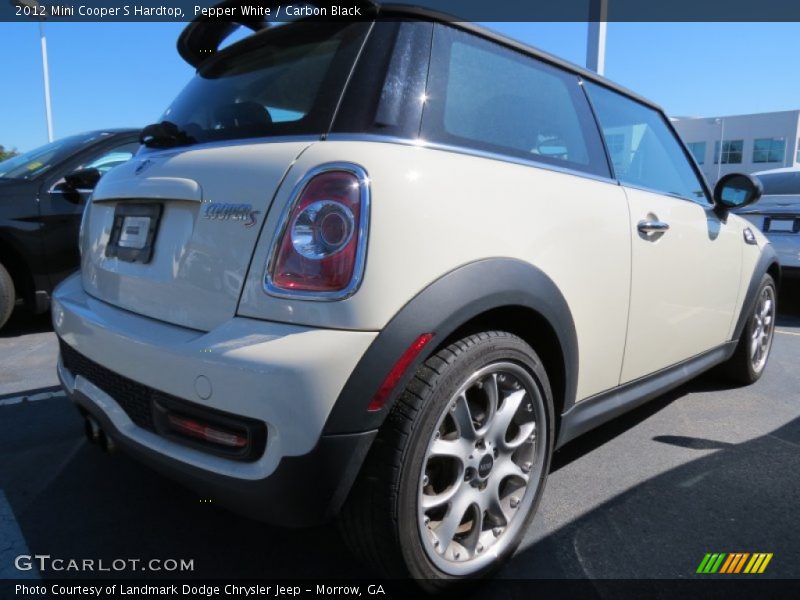 Pepper White / Carbon Black 2012 Mini Cooper S Hardtop