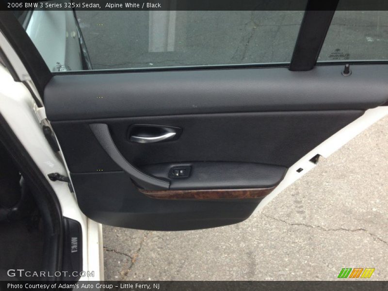 Alpine White / Black 2006 BMW 3 Series 325xi Sedan