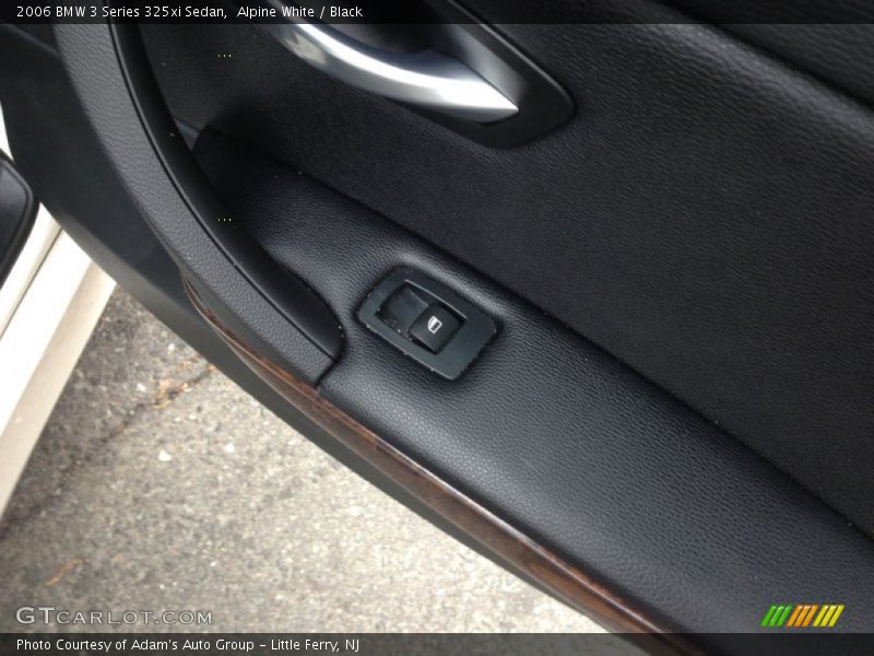 Alpine White / Black 2006 BMW 3 Series 325xi Sedan