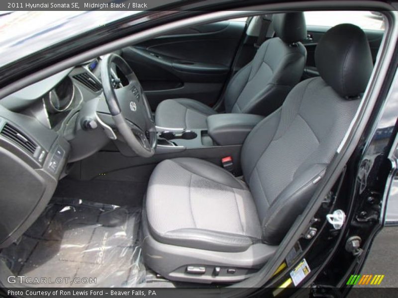 Midnight Black / Black 2011 Hyundai Sonata SE