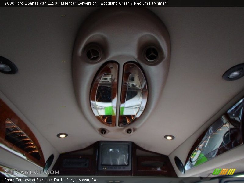 Woodland Green / Medium Parchment 2000 Ford E Series Van E150 Passenger Conversion
