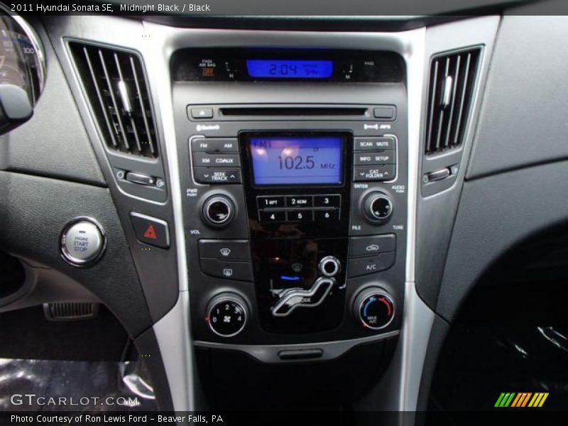 Midnight Black / Black 2011 Hyundai Sonata SE