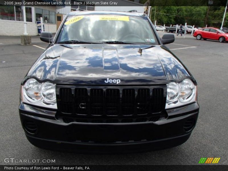 Black / Medium Slate Gray 2006 Jeep Grand Cherokee Laredo 4x4