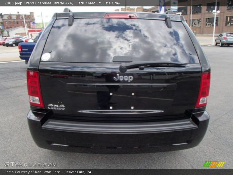 Black / Medium Slate Gray 2006 Jeep Grand Cherokee Laredo 4x4