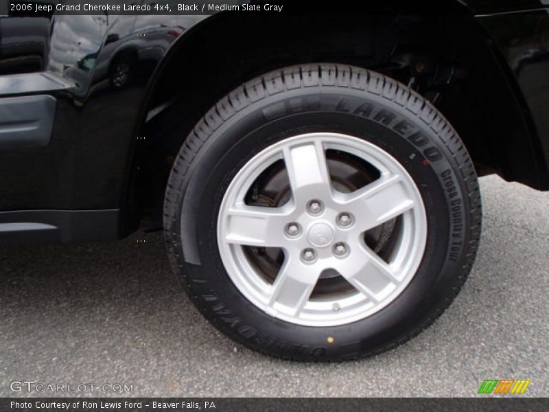  2006 Grand Cherokee Laredo 4x4 Wheel