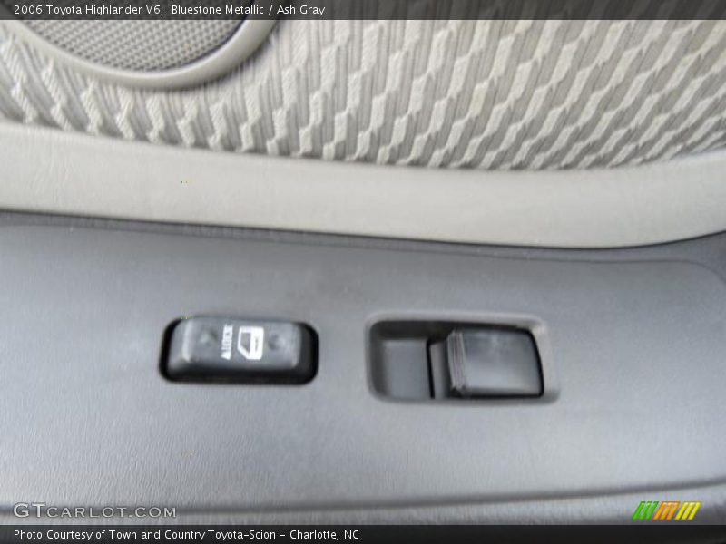Bluestone Metallic / Ash Gray 2006 Toyota Highlander V6