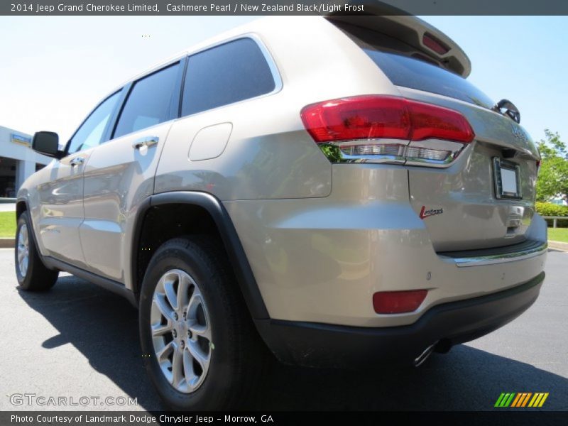 Cashmere Pearl / New Zealand Black/Light Frost 2014 Jeep Grand Cherokee Limited