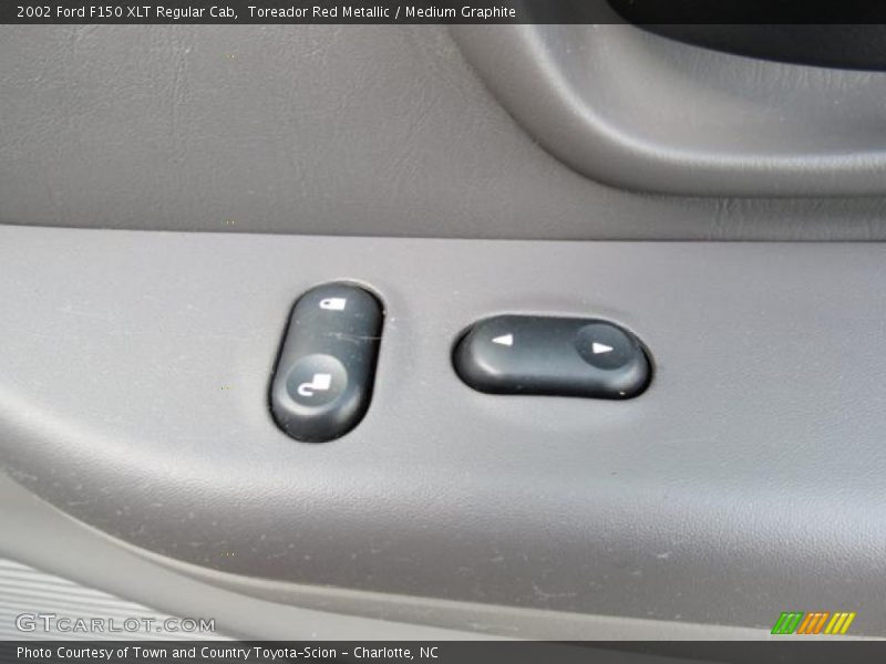 Controls of 2002 F150 XLT Regular Cab