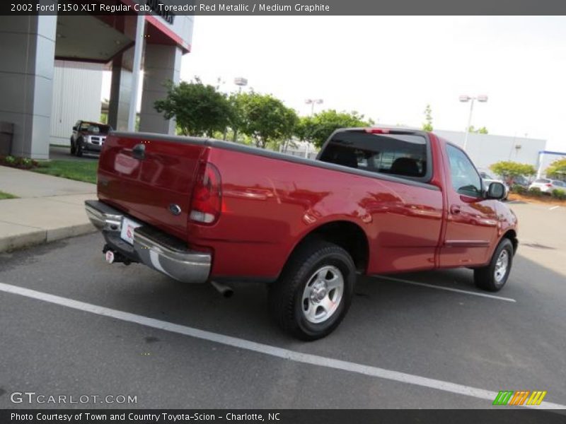 Toreador Red Metallic / Medium Graphite 2002 Ford F150 XLT Regular Cab