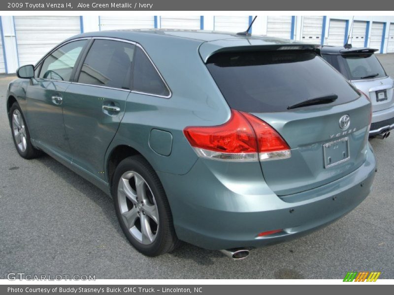 Aloe Green Metallic / Ivory 2009 Toyota Venza I4