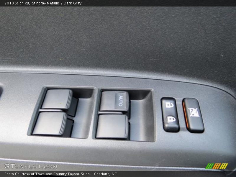 Stingray Metallic / Dark Gray 2010 Scion xB